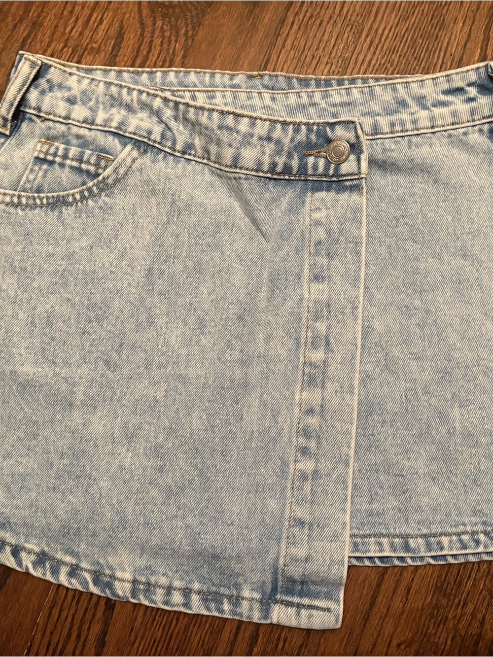 SHEIN Light Wash Denim Mini Skirt